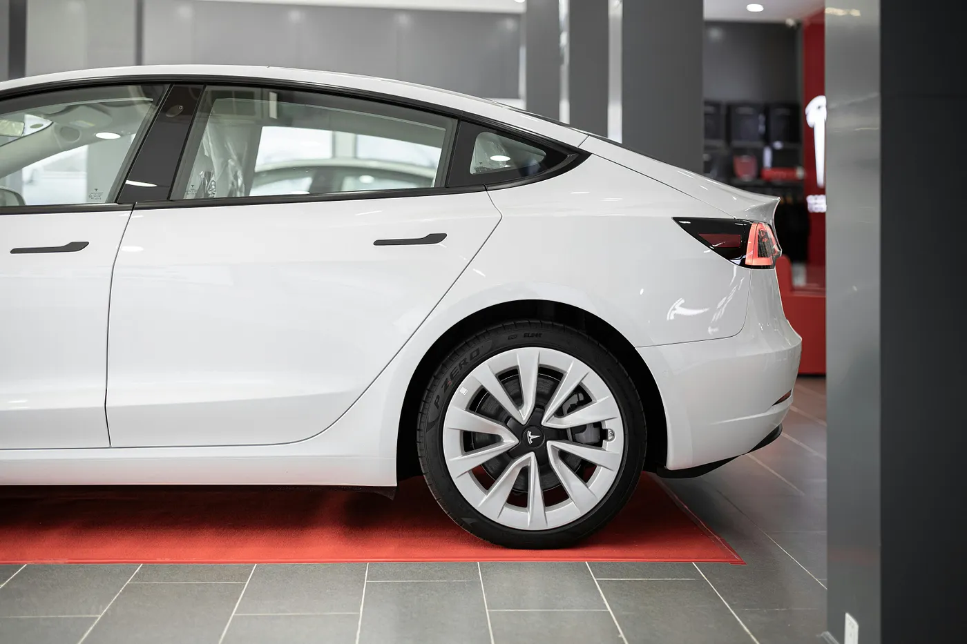 Empower Your Drive: Discover the Advantages of Opting for a Flexible Term Lease with the Tesla Model 3!